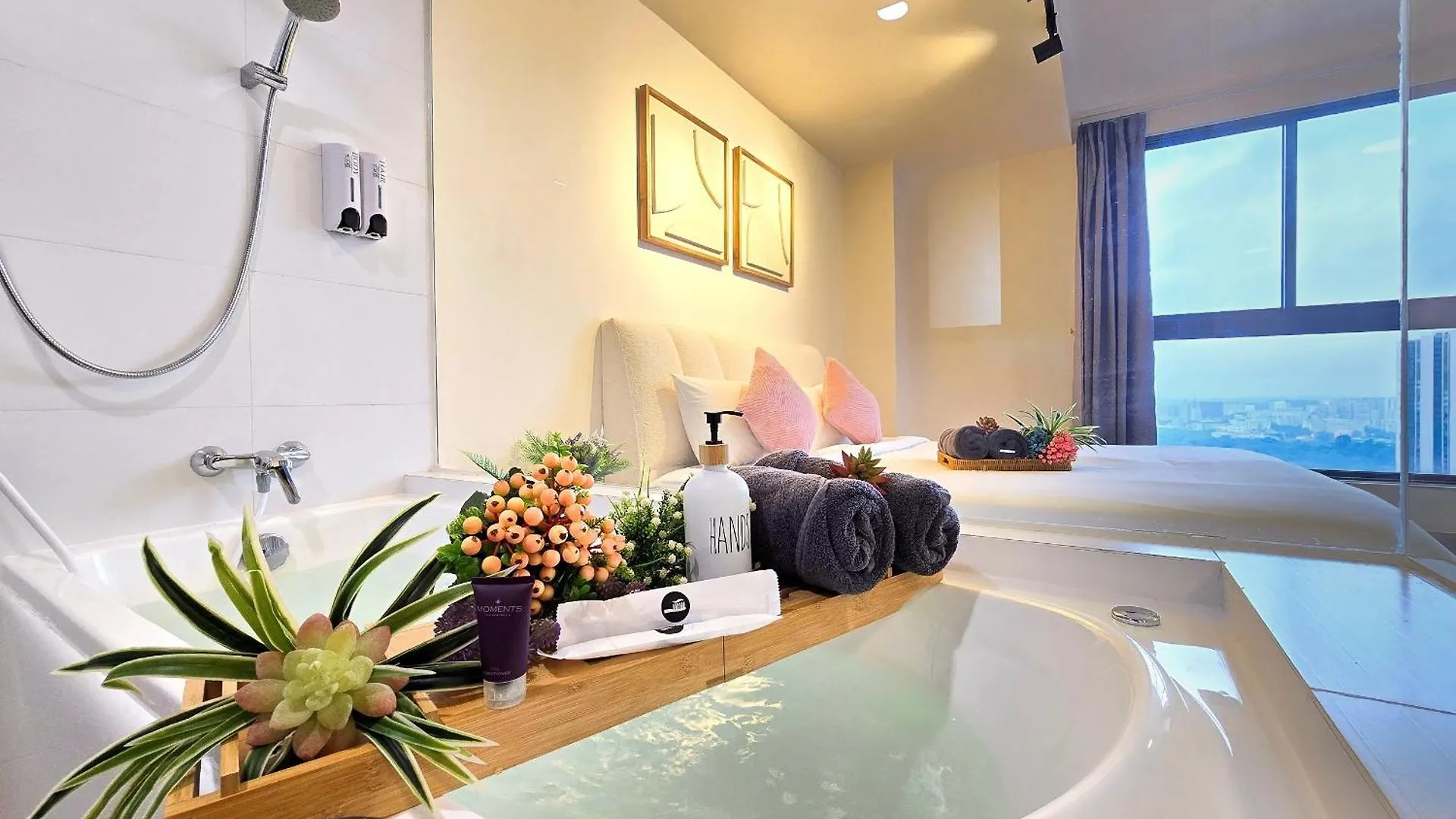 Loft Suite Seaview 2Br Jb Ciq 7Pax Johor Bahru